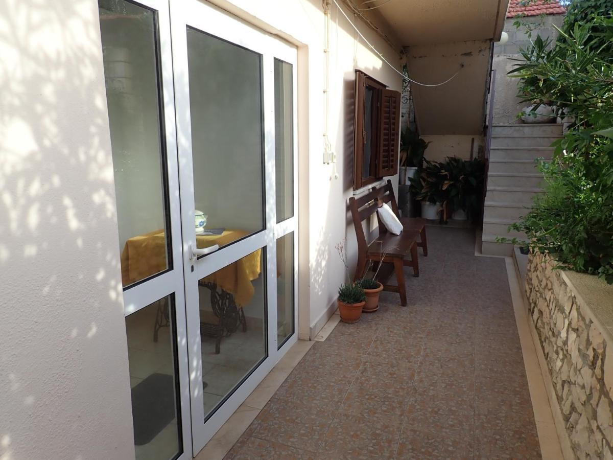 Katja Beach Apartment Рачище Екстер'єр фото