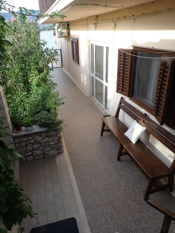 Katja Beach Apartment Рачище Екстер'єр фото