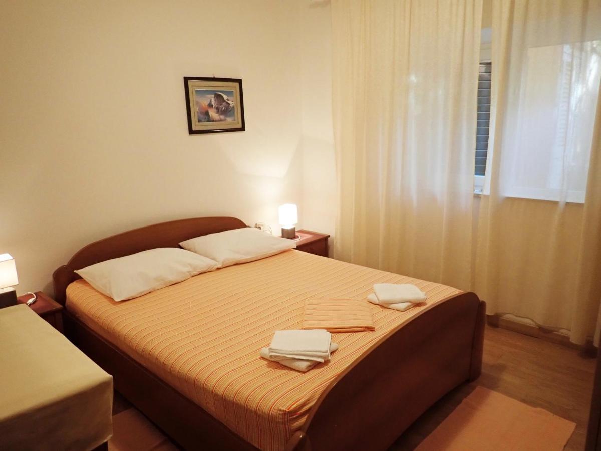 Katja Beach Apartment Рачище Екстер'єр фото