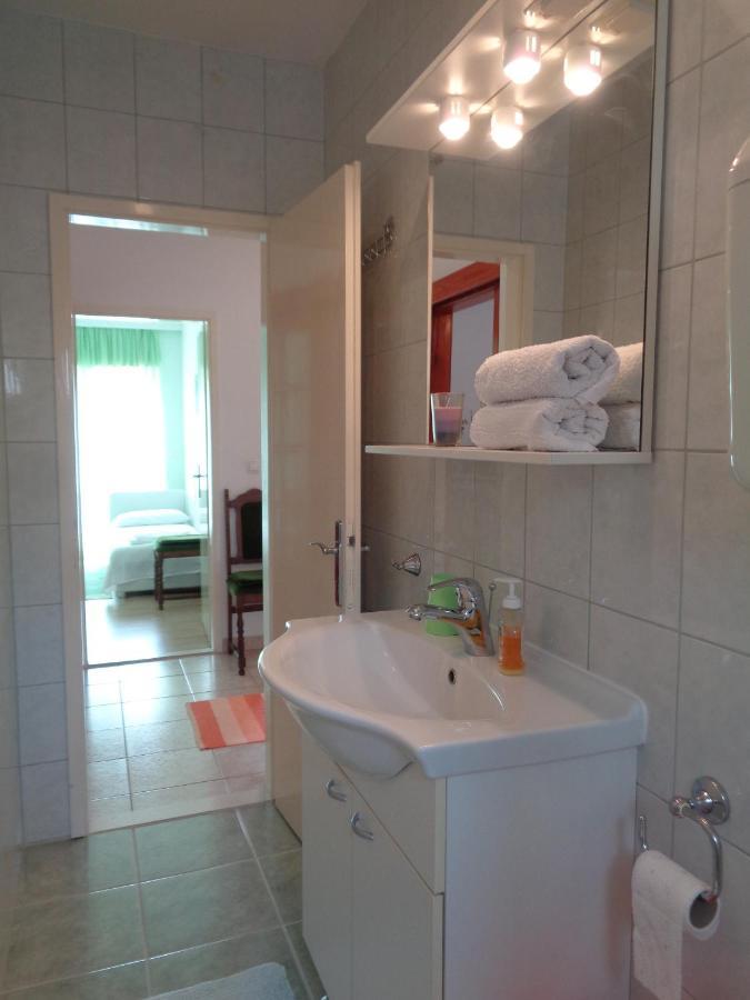 Katja Beach Apartment Рачище Екстер'єр фото